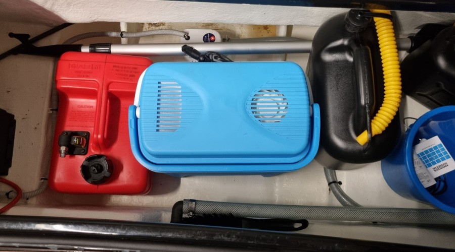 Schitterende en z&eacute;&eacute;r complete Maxima 600 Orange Edition