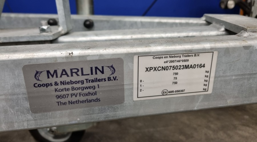 Schitterende en z&eacute;&eacute;r complete Maxima 600 Orange Edition